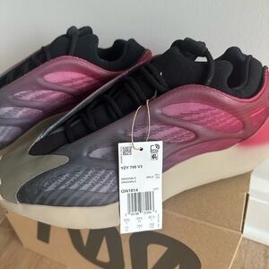 Authentic Men’s Yezzys